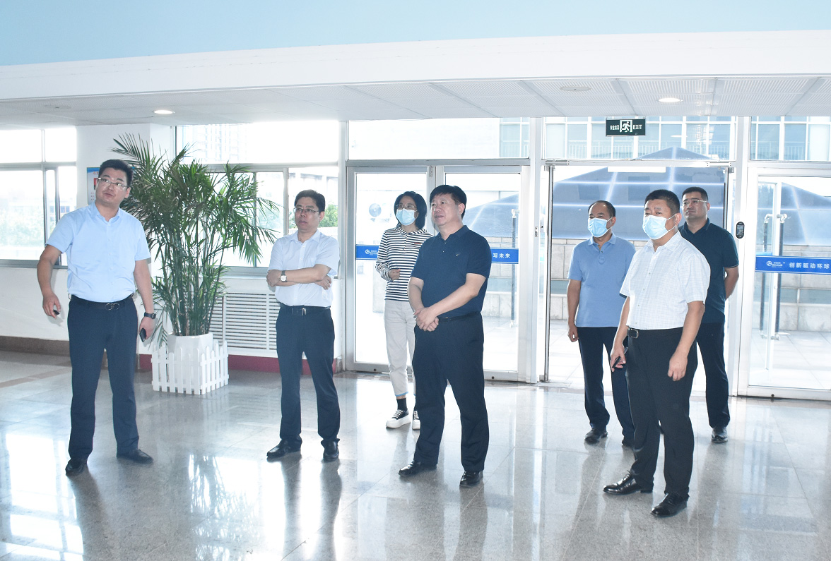 壽光市政協(xié)調(diào)研組蒞臨環(huán)球軟件 調(diào)研數(shù)字產(chǎn)業(yè)、數(shù)字城市建設(shè)情況