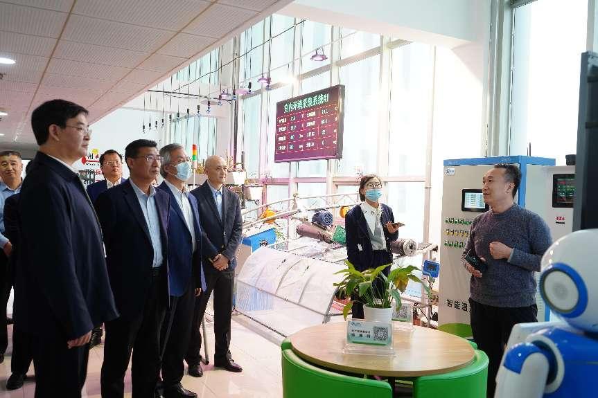 濰坊人大視察組蒞臨環(huán)球軟件調(diào)研數(shù)字經(jīng)濟發(fā)展工作