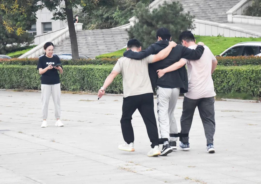 環(huán)球軟件舉行“迎中秋，慶國慶”員工趣味運動會