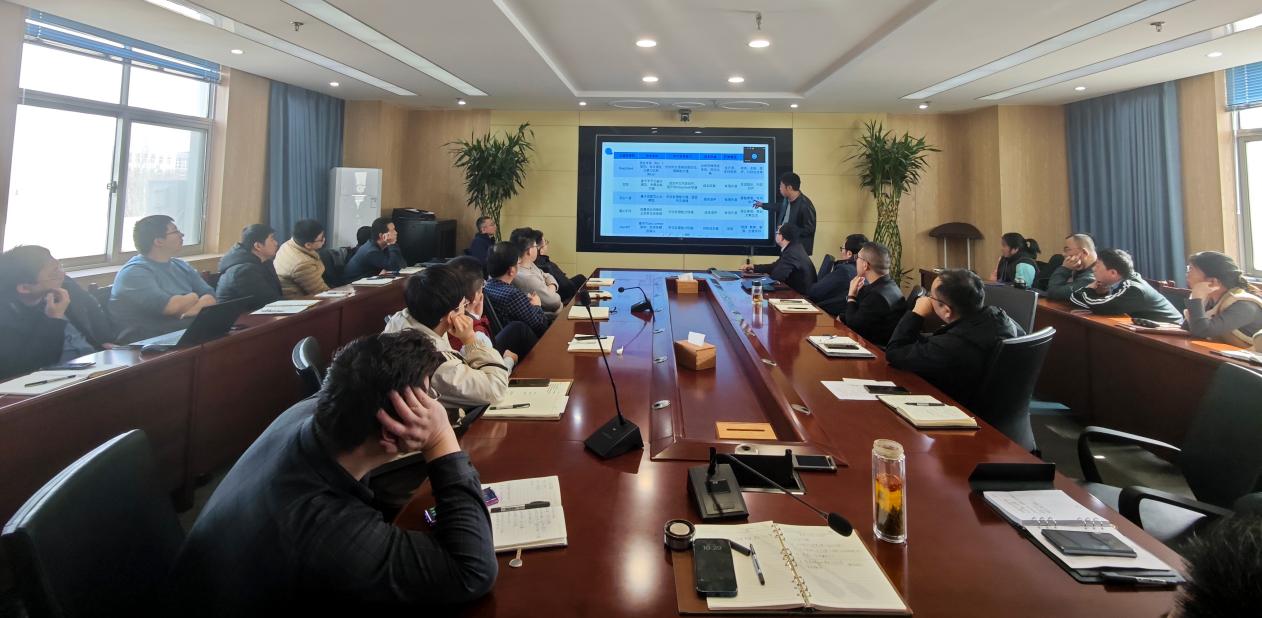 擁抱AI智慧賦能 | 環(huán)球軟件開展“DeepSeek大模型技術創(chuàng)新應用”專題培訓