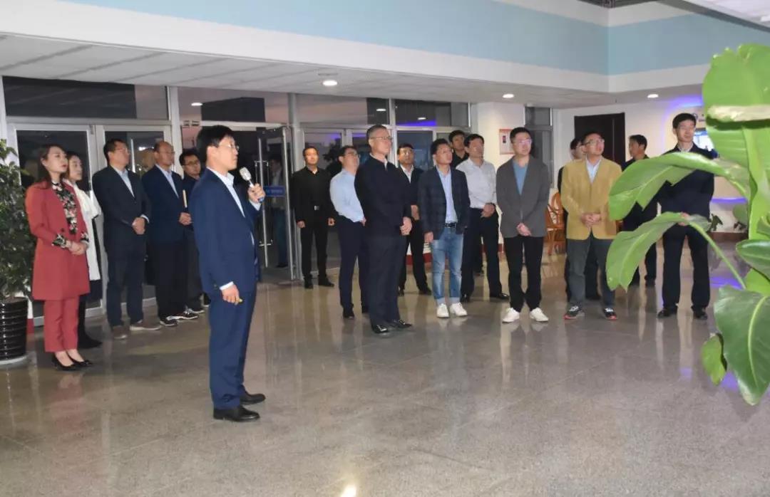 壽光市委副書(shū)記、市長(zhǎng)趙緒春率團(tuán)蒞臨環(huán)球軟件調(diào)研